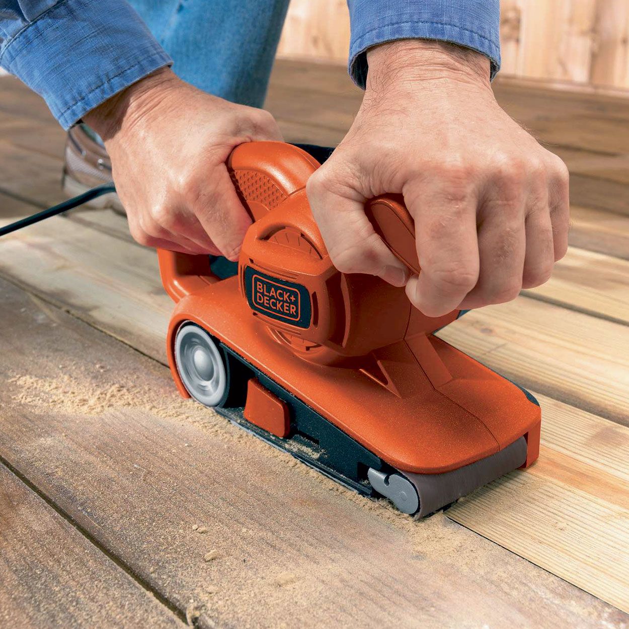 Black+Decker 720W Belt Sander | Woodie's