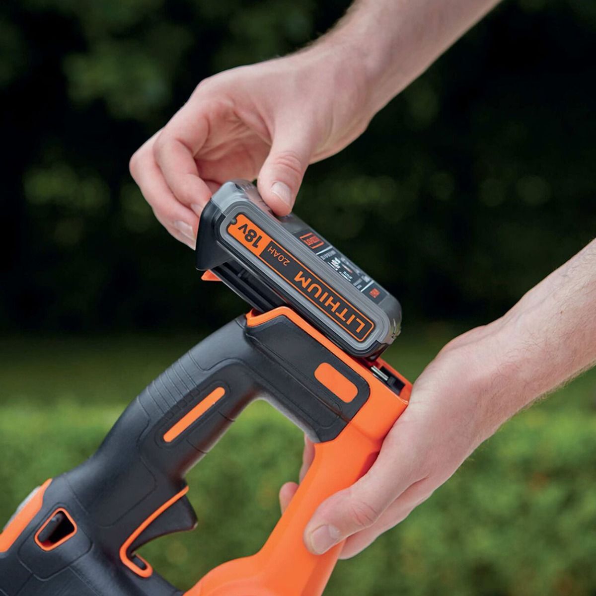 Black Decker Anti Jam Hedge Trimmer 45cm 18V Woodie s