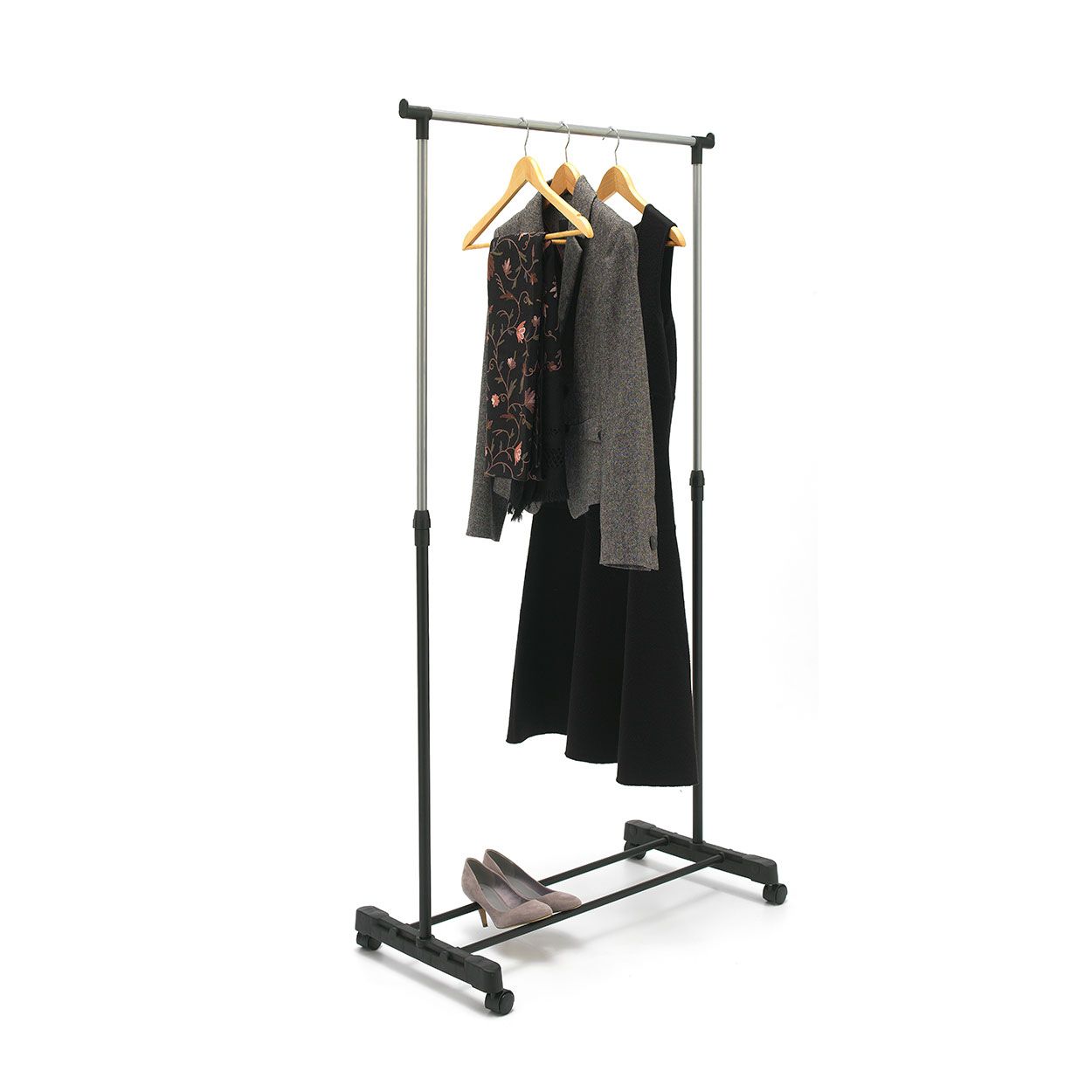 Expanding Clothes Rail