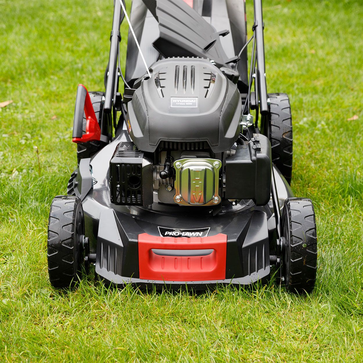 Pro Lawn Self Propelled Electric Start Hyundai Lawnmower 53cm