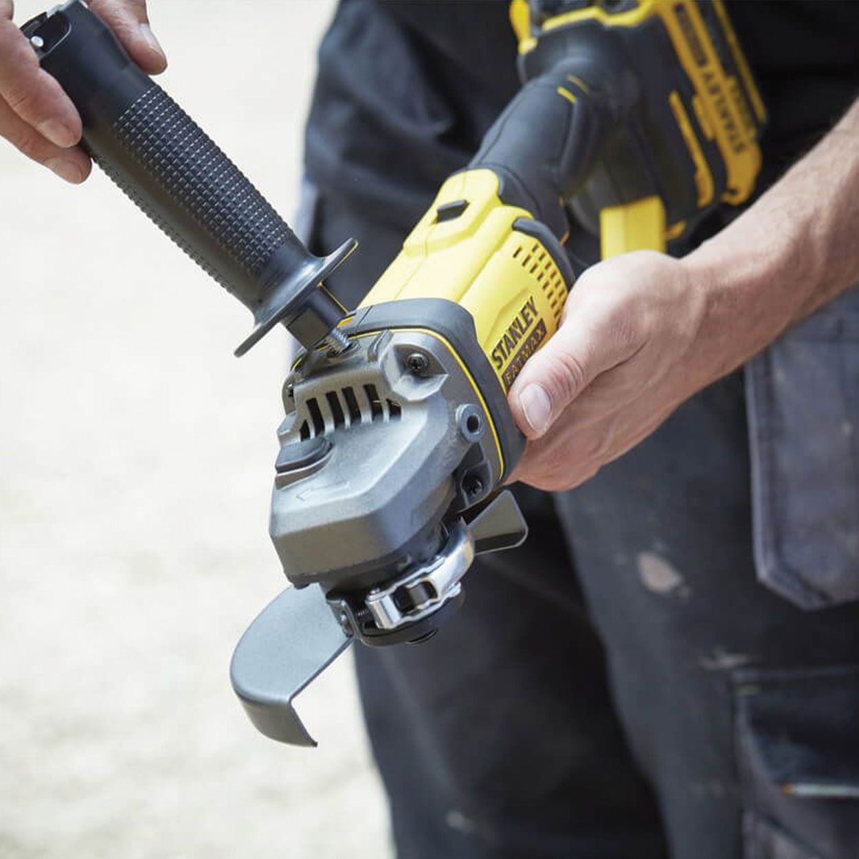 Stanley Fatmax V20 18V Cut Off Tool Woodie s