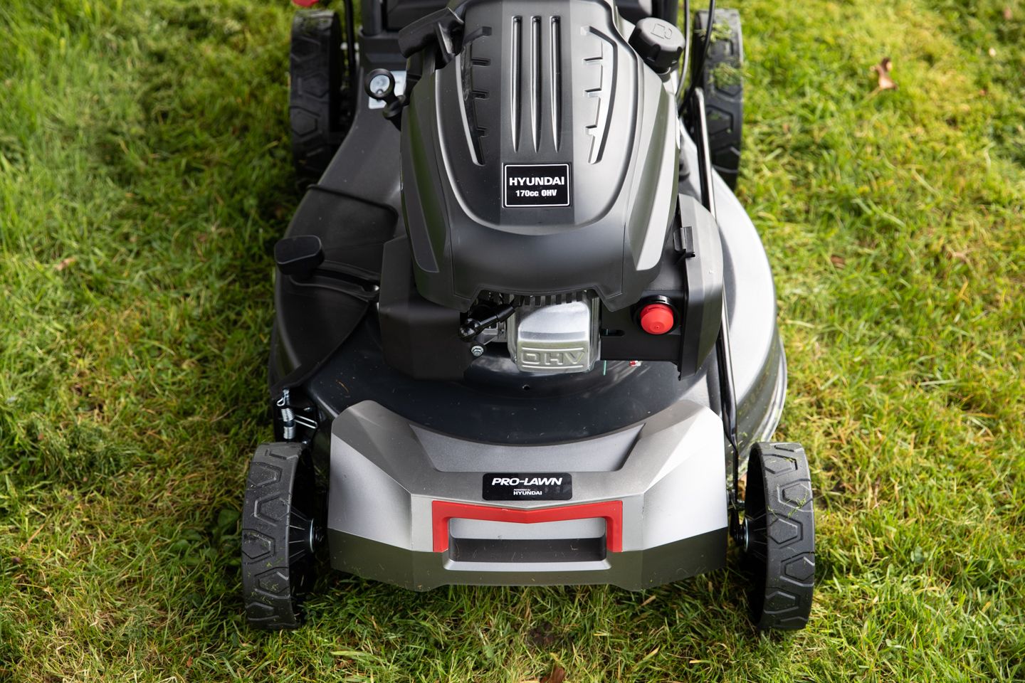 Petrol lawnmower 2025 woodies