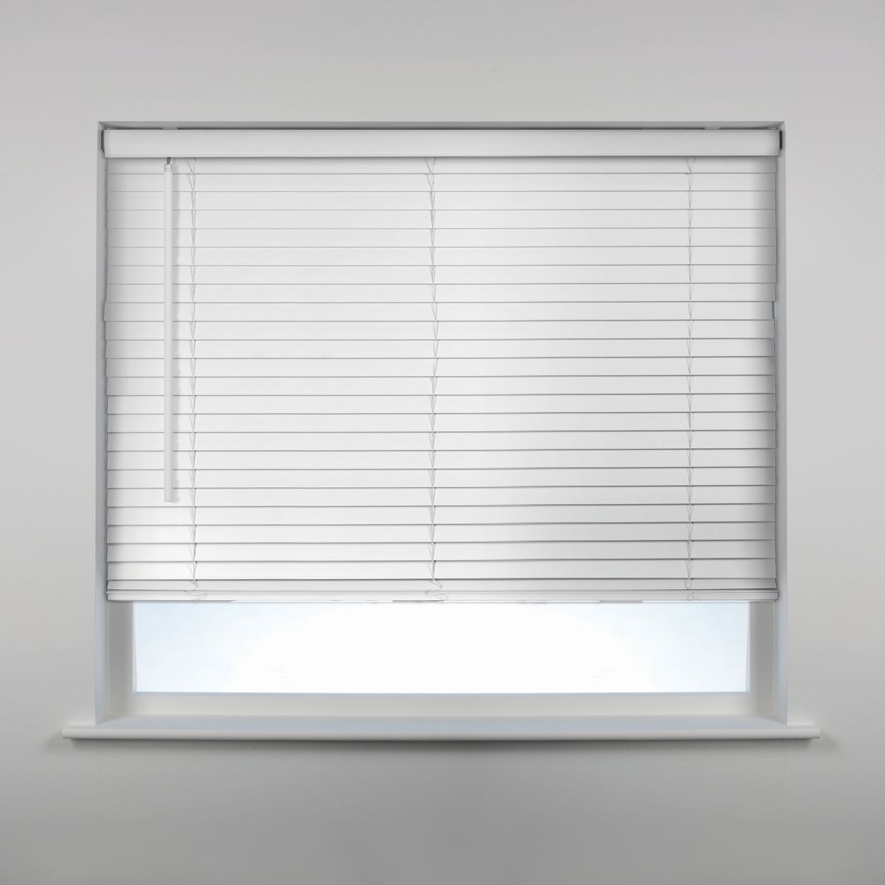 50Mm Fauxwood Venetian Blind 90 X 160Cm - White