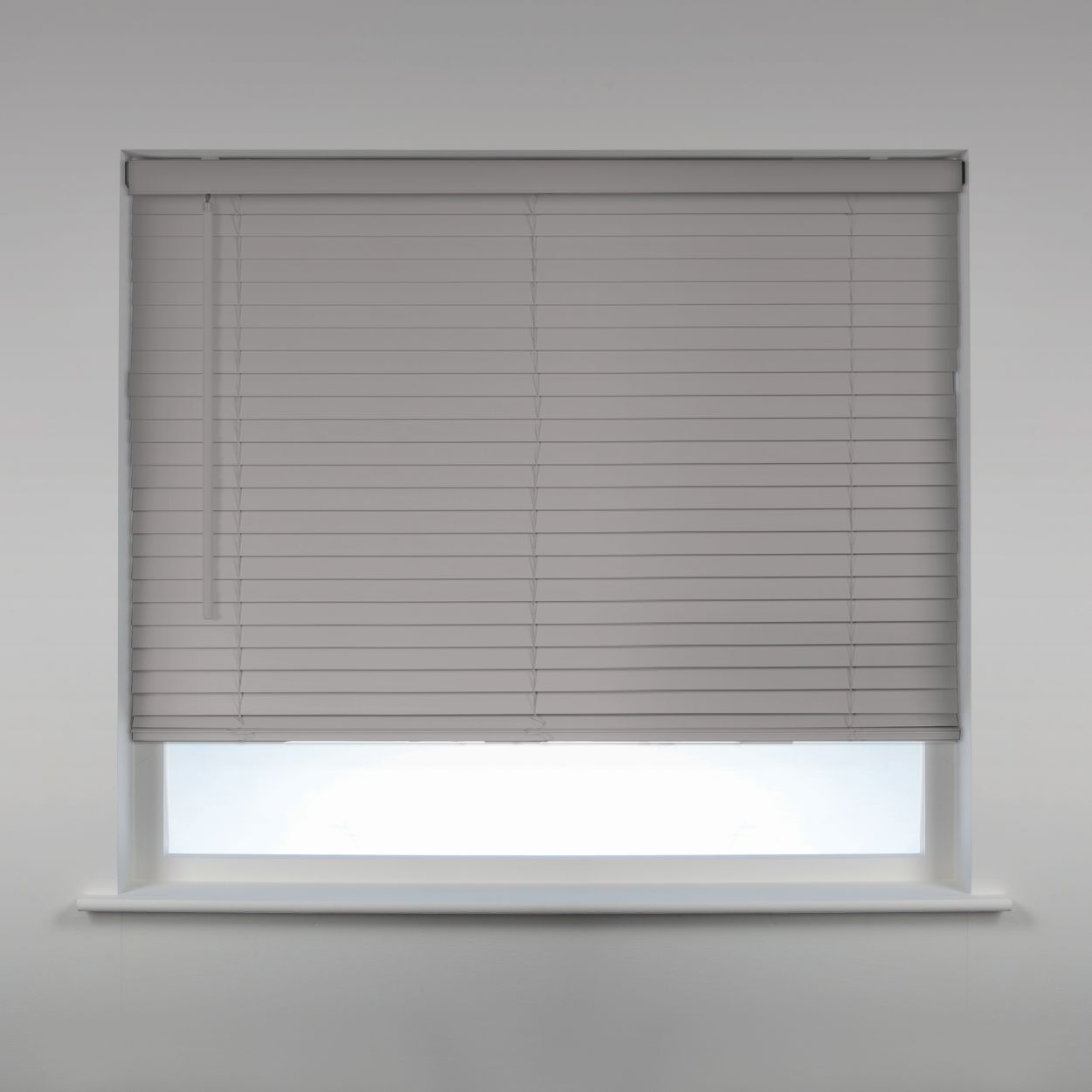 50Mm Fauxwood Venetian Blind 120X160Cm-Light Grey