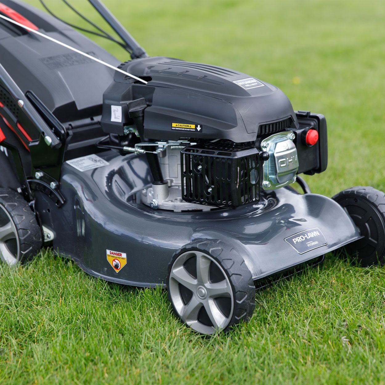 Pro Lawn Hyundai Powered Petrol Lawnmower 46cm 139cc Woodie s