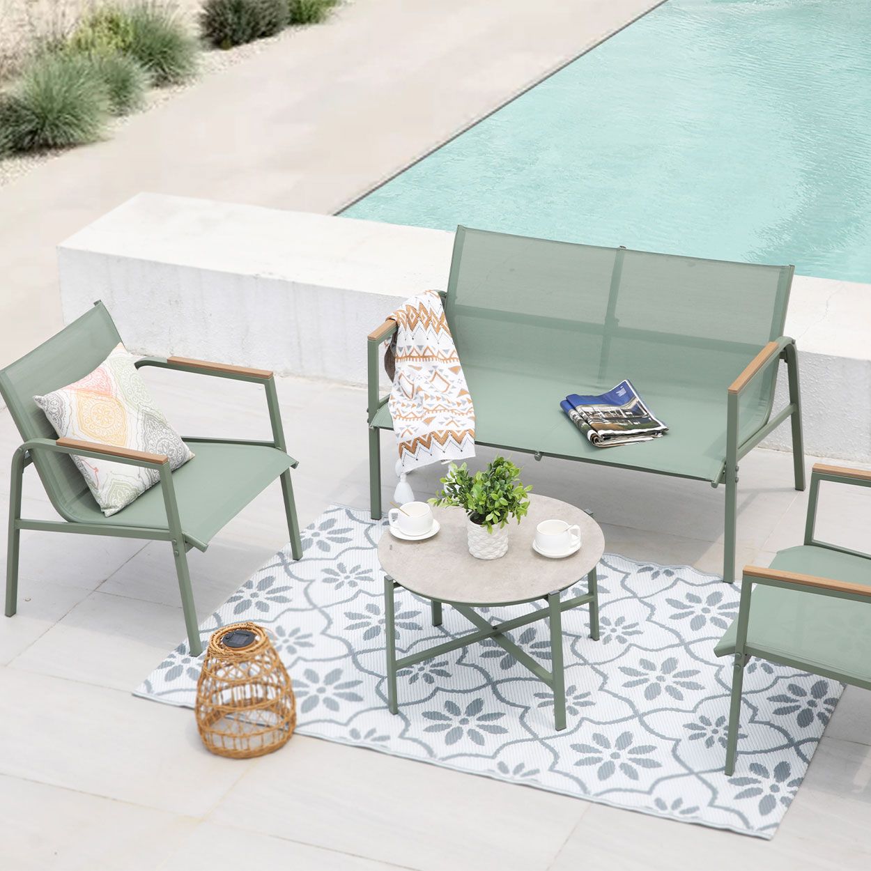 Outdoor Living Woodies Garden Chairs Achill Lounge Garden Set