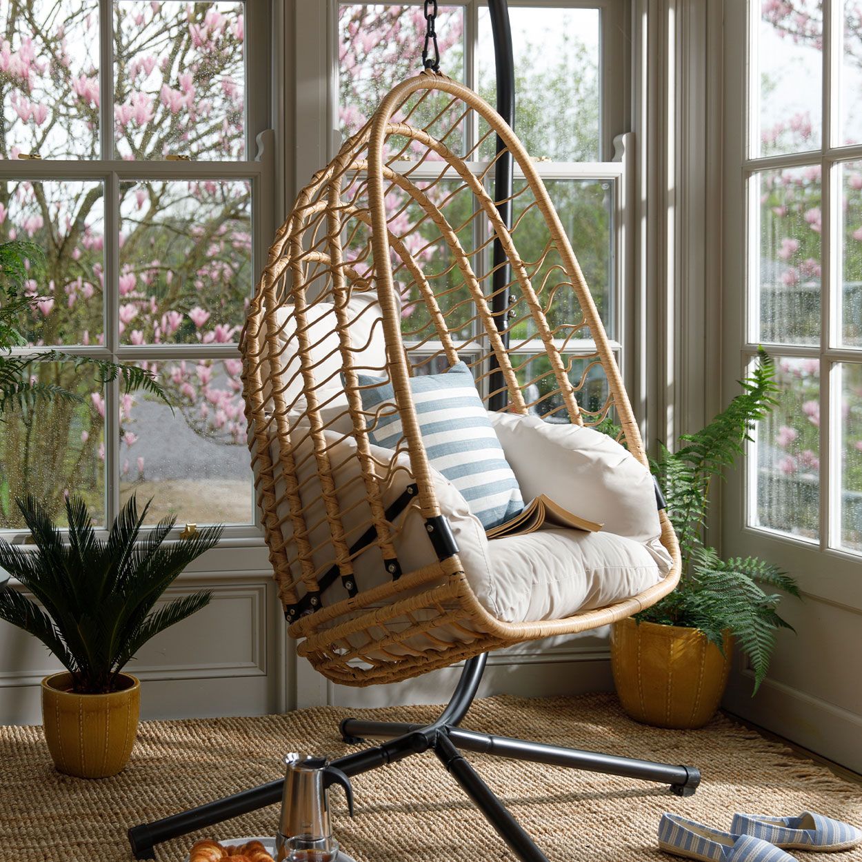 Woodies Sale Hanging Egg Chair Woodies Sun Loungers Egg Chair