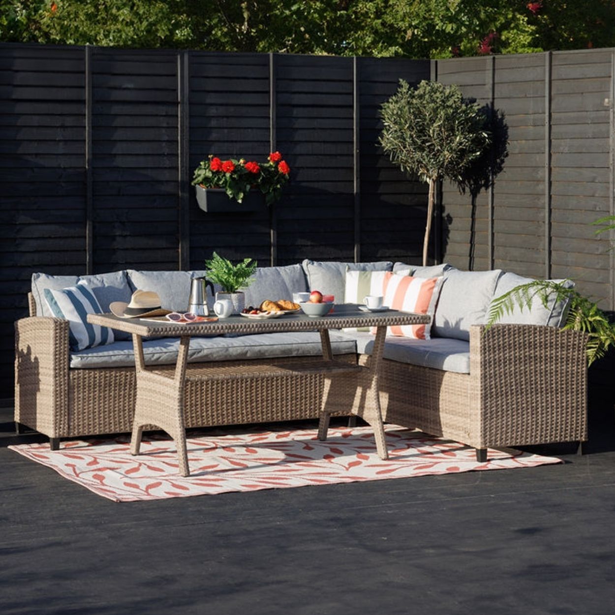 Madeira Lounge Set Woodie's