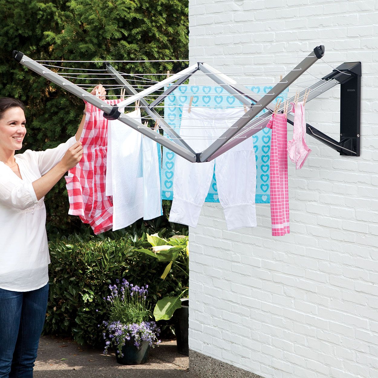 Brabantia Retractable Wallfix 24m Washing Line with Protection Cover