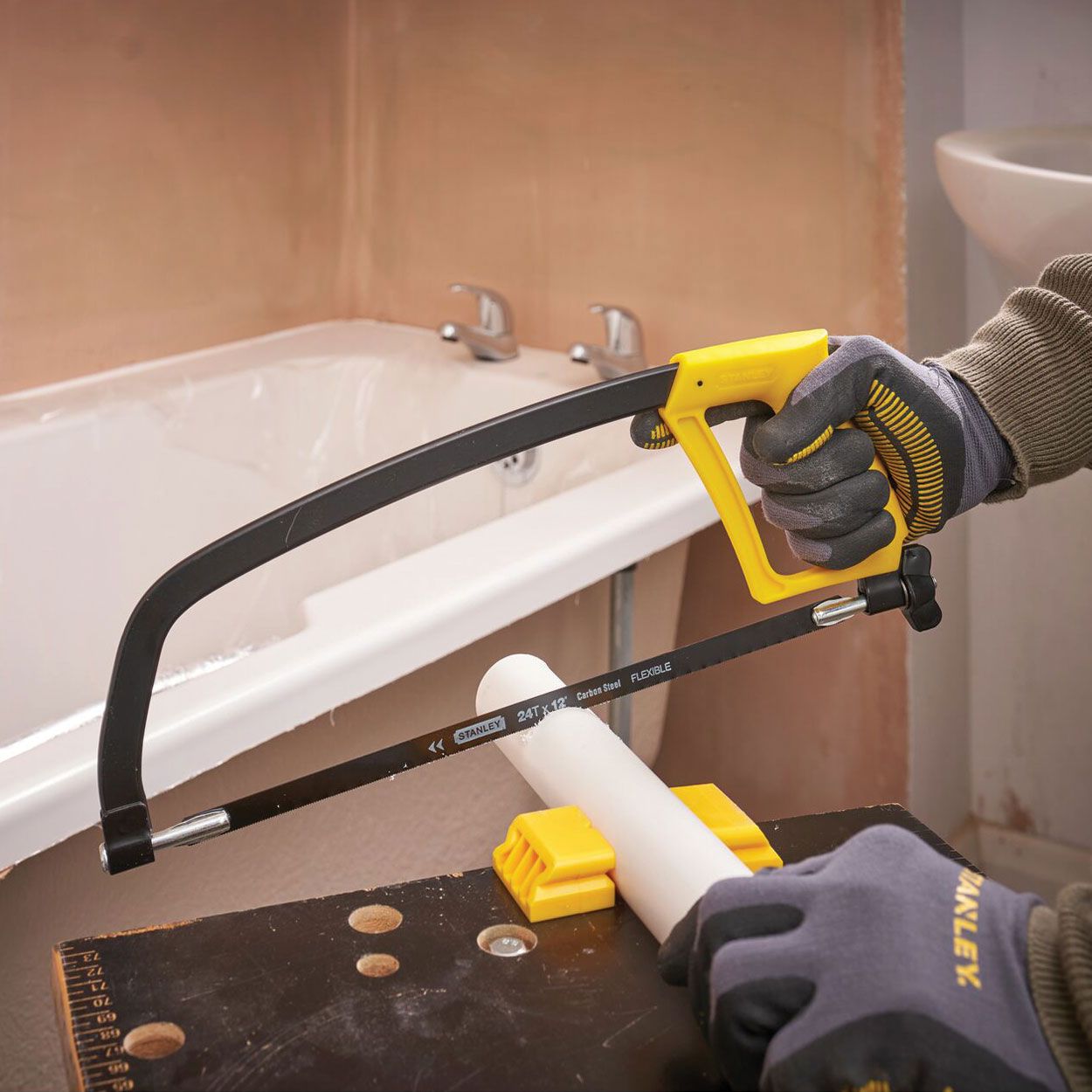 Stanley Enclosed Grip Hacksaw