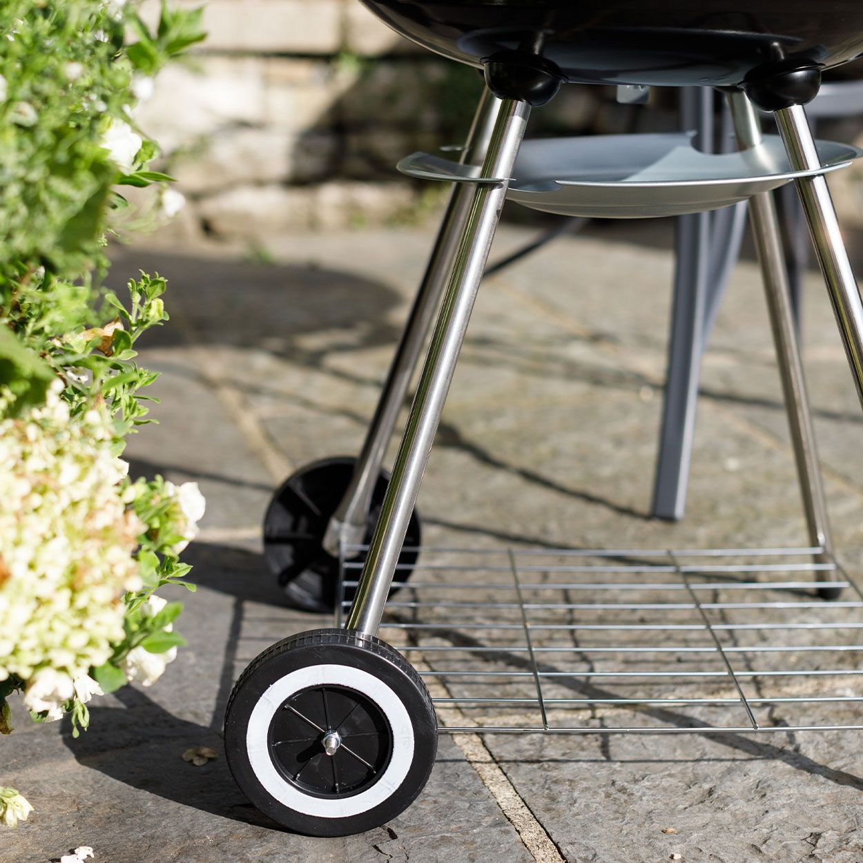 Omaha 55cm Charcoal Kettle BBQ Black