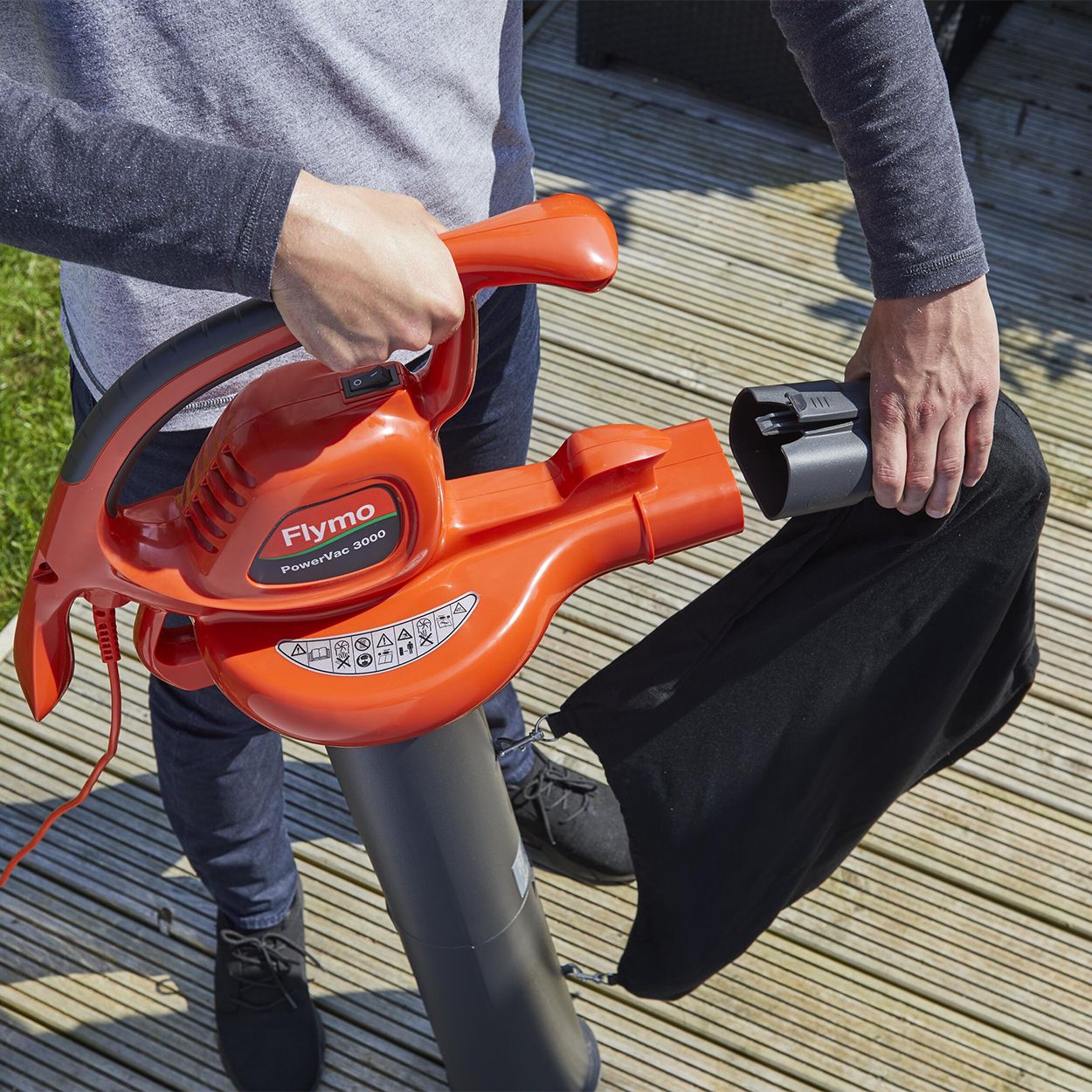 Flymo 3000w Power Vac