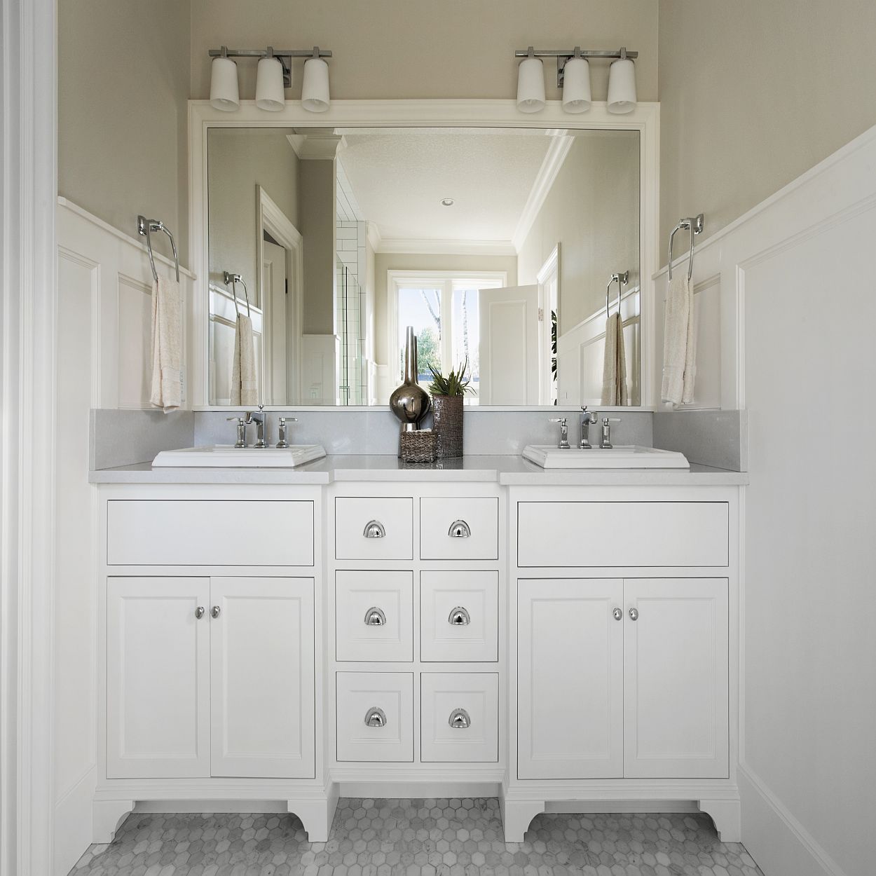 Fleetwood 750ml Quick Dry Satinwood Designer White