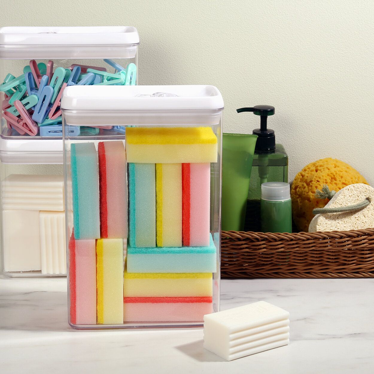 Felli Rectangular 142oz Filp-Tite Storage Container