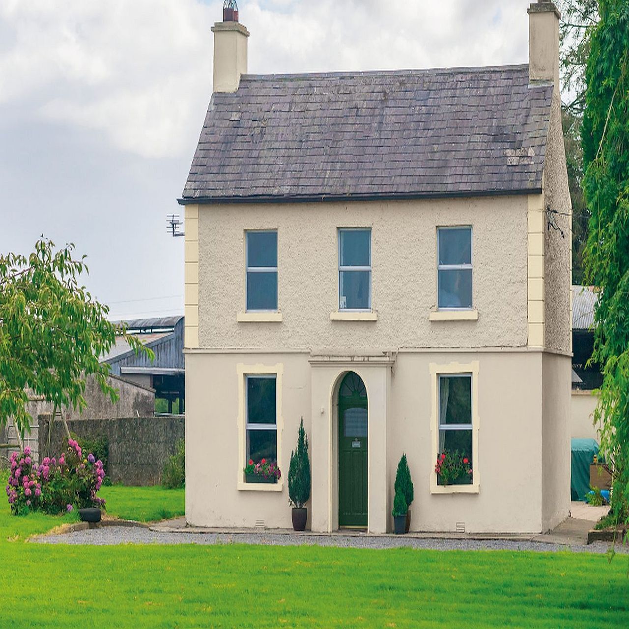 Fleetwood 10 Litre Weather Clad Warm Stone