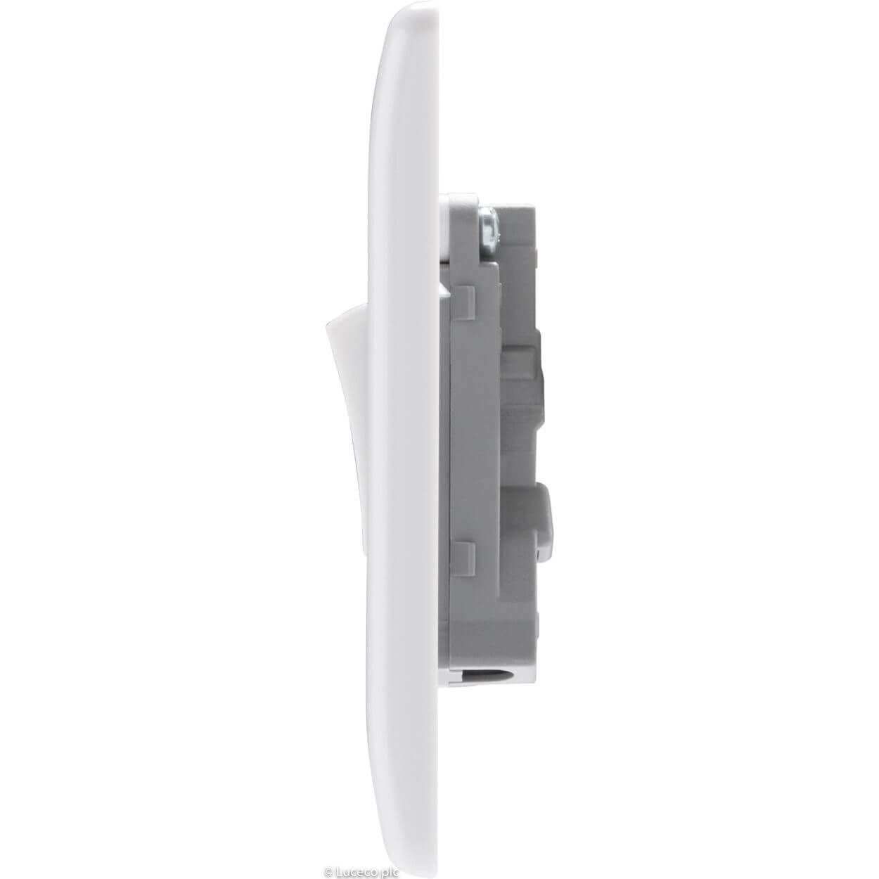 BG White Moulded Switch - 10A 1 Gang 2 Way