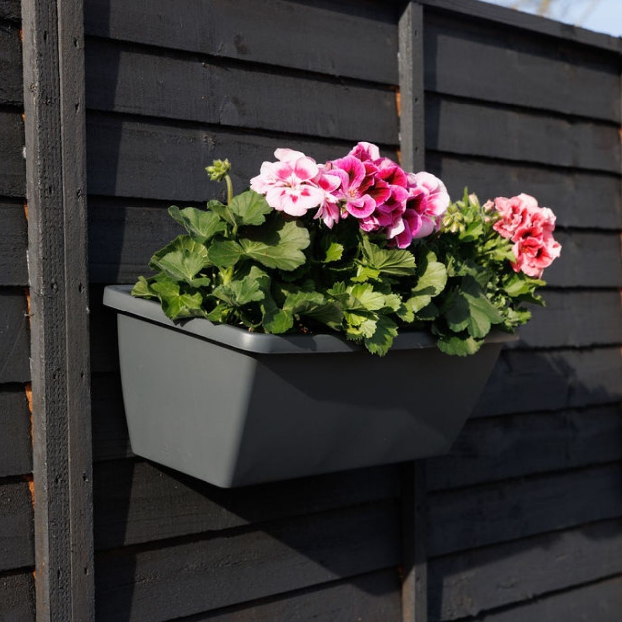 Barcelona Trough Anthracite 40cm