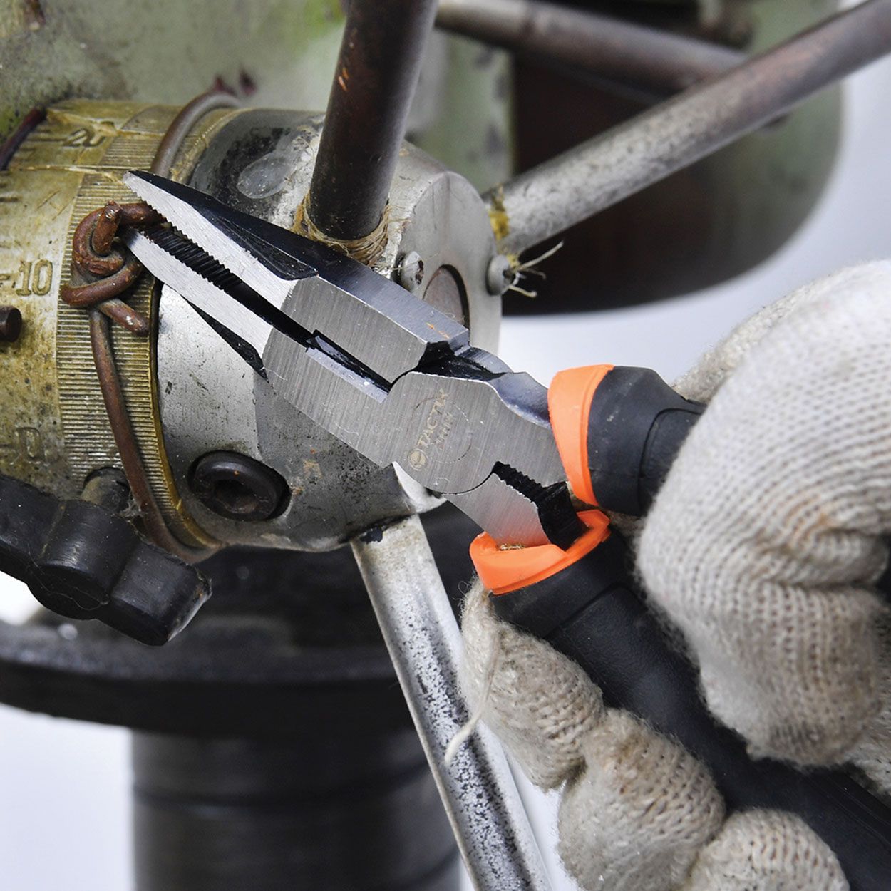 Tactix Mini Long Nose Pliers 120mm