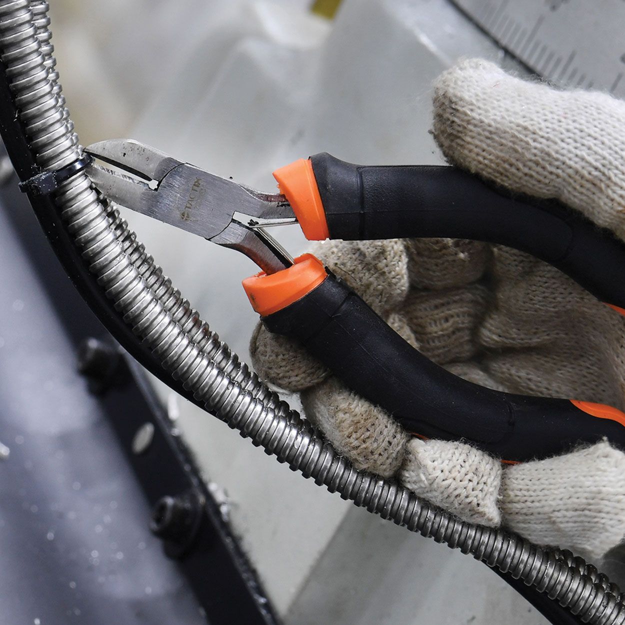 Tactix Mini Diagonal Pliers 110mm