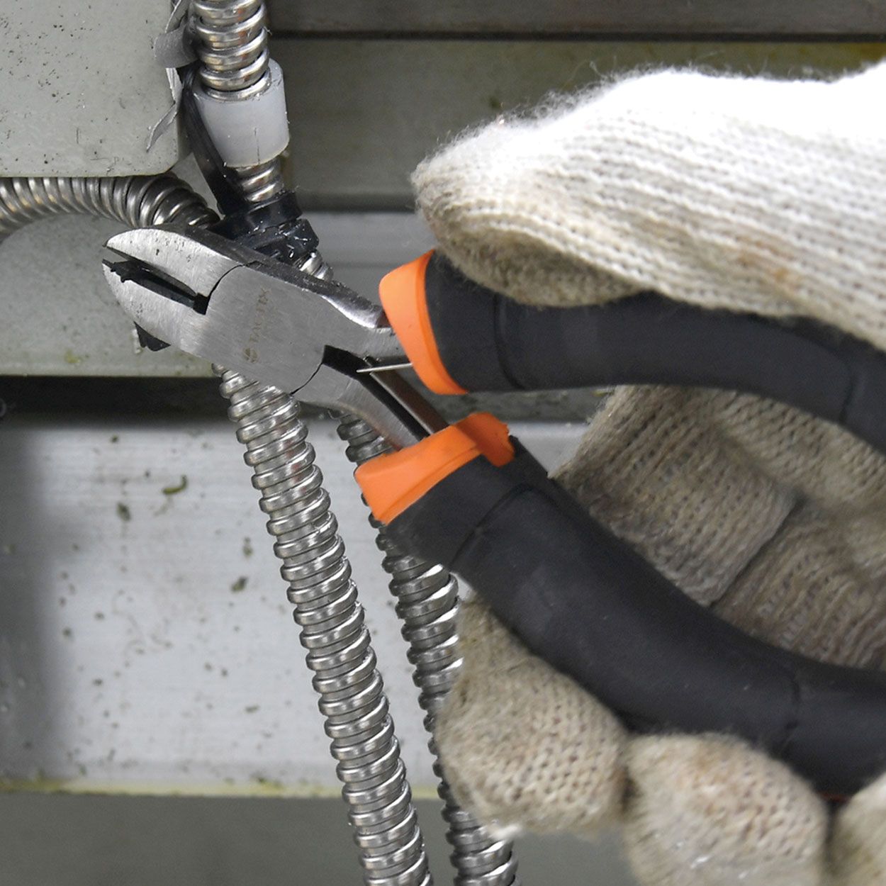 Tactix Mini Diagonal Pliers 110mm