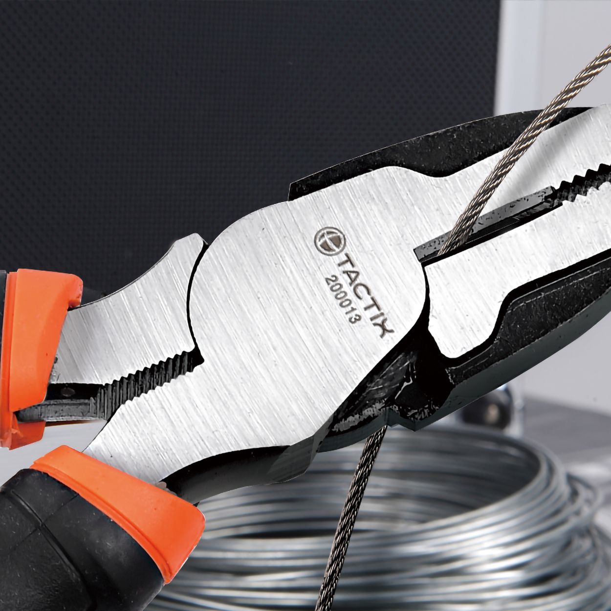 Tactix Linesman Pliers 160mm