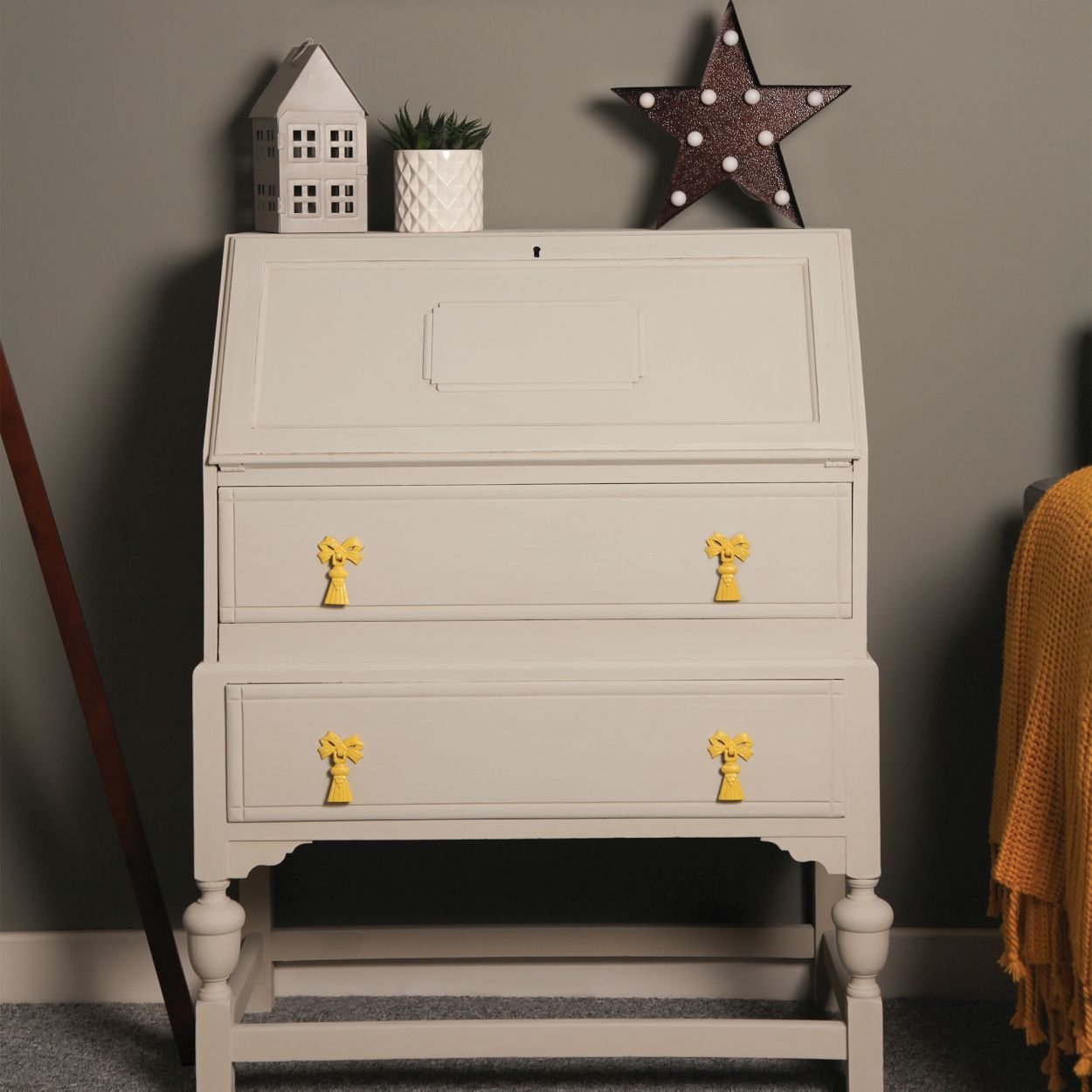 Rust-Oleum Furniture Finishing Wax (Clear) 400ml