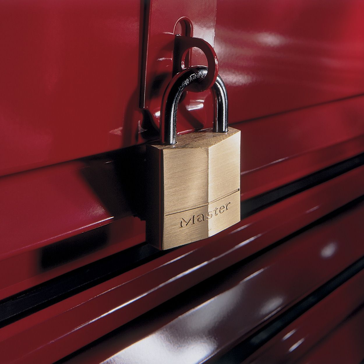 Master Lock 50mm Brass Keyed Padlock