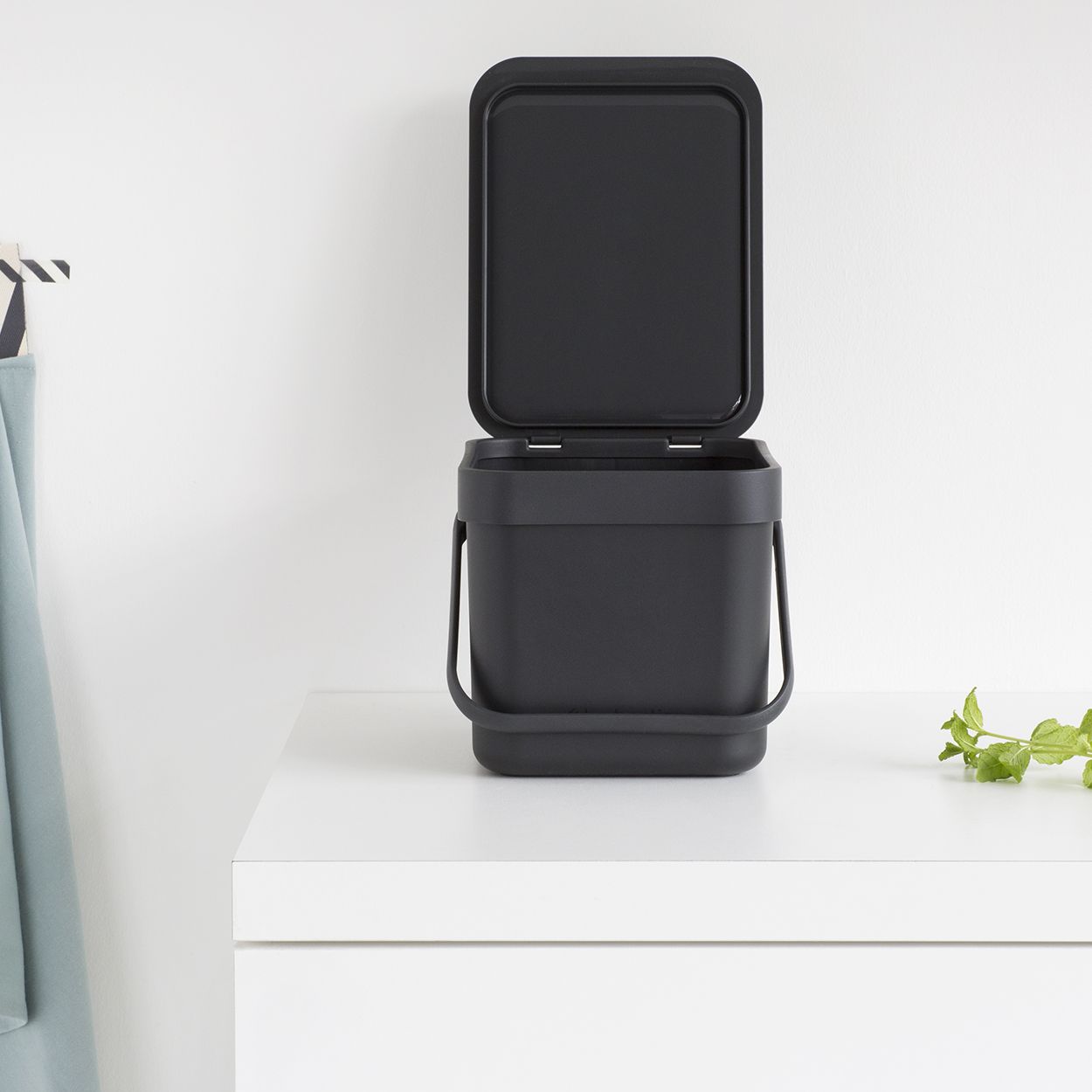 Brabantia Sort & Go 6L Food Waste Caddy - Grey