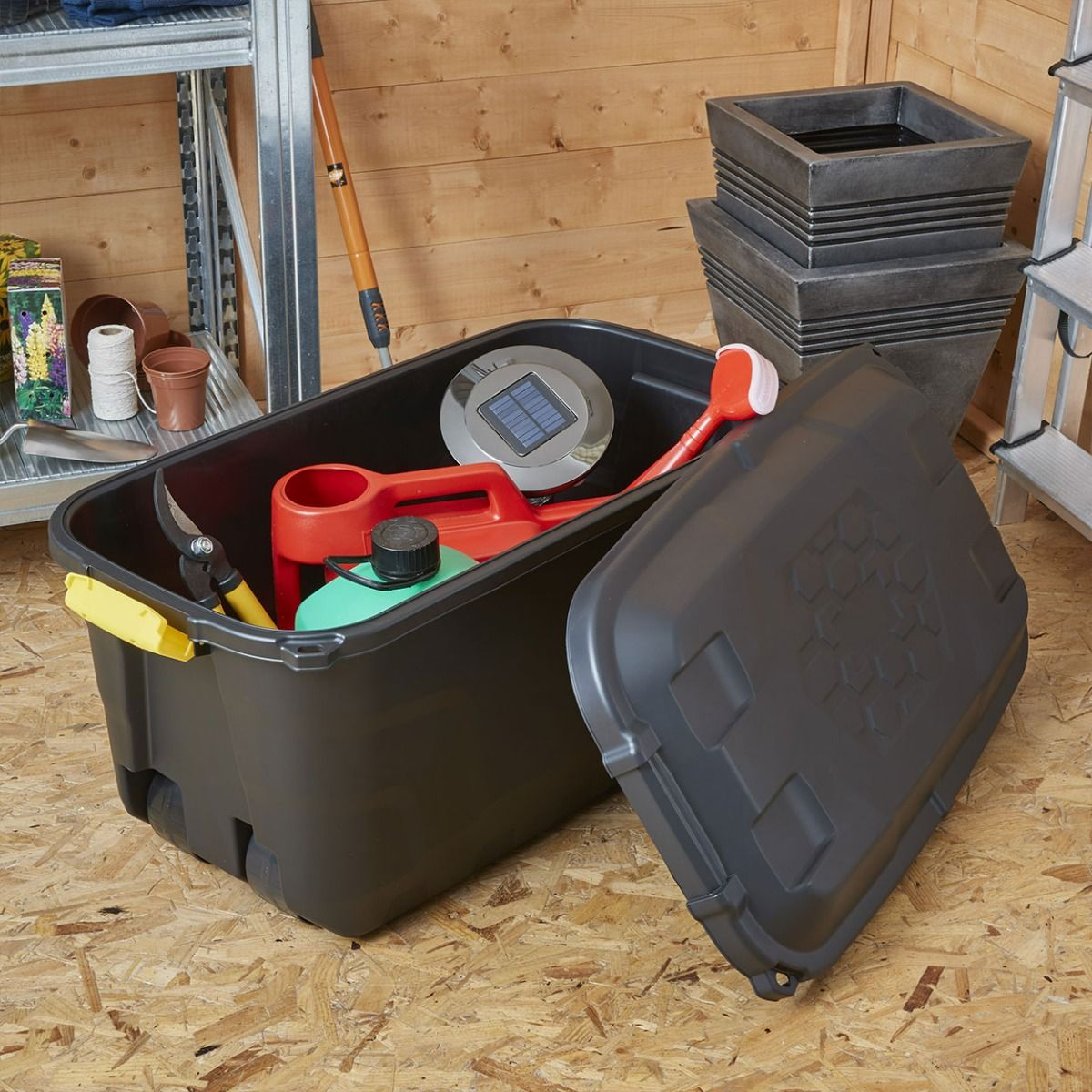 Heavy Duty Trunk on Wheels 75 Litre