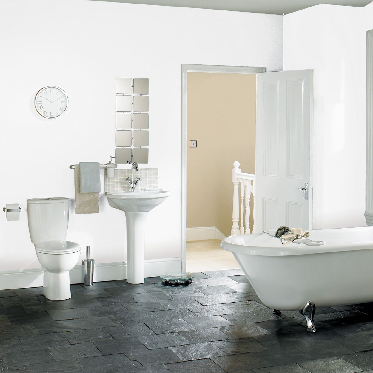 Woodie's Kitchen & Bathroom Pure Brilliant White 2.5Ltr