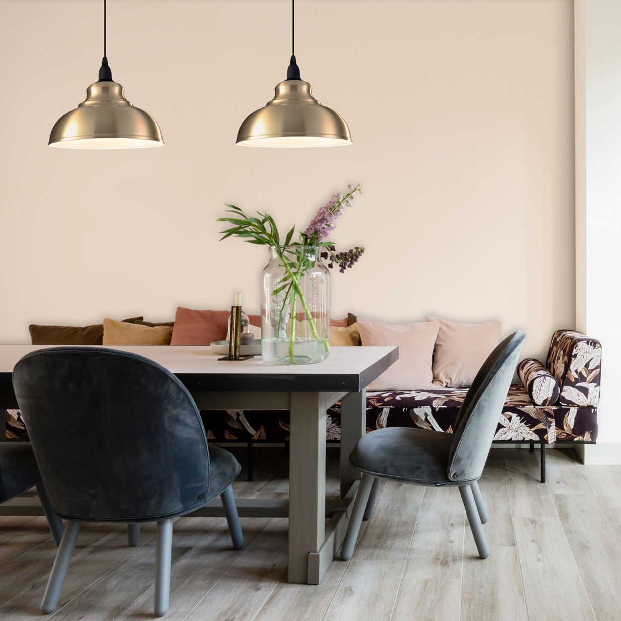 Woodie's Washable Matt Magnolia   2.5Ltr