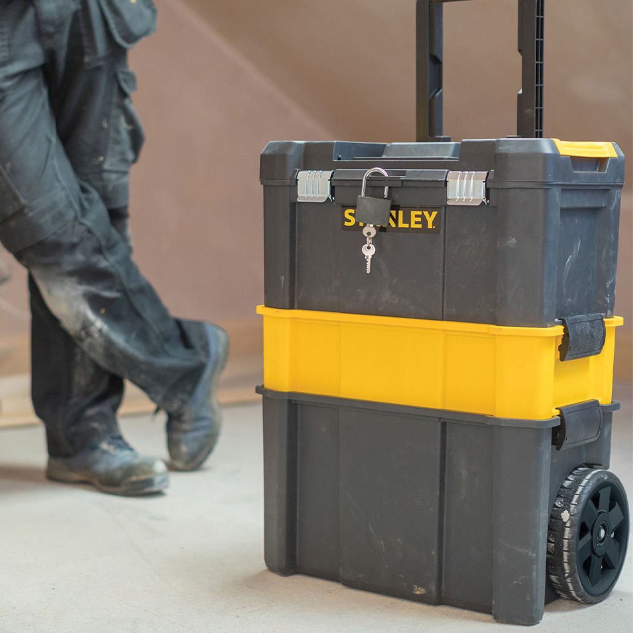 Stanley Essential Rolling Workshop