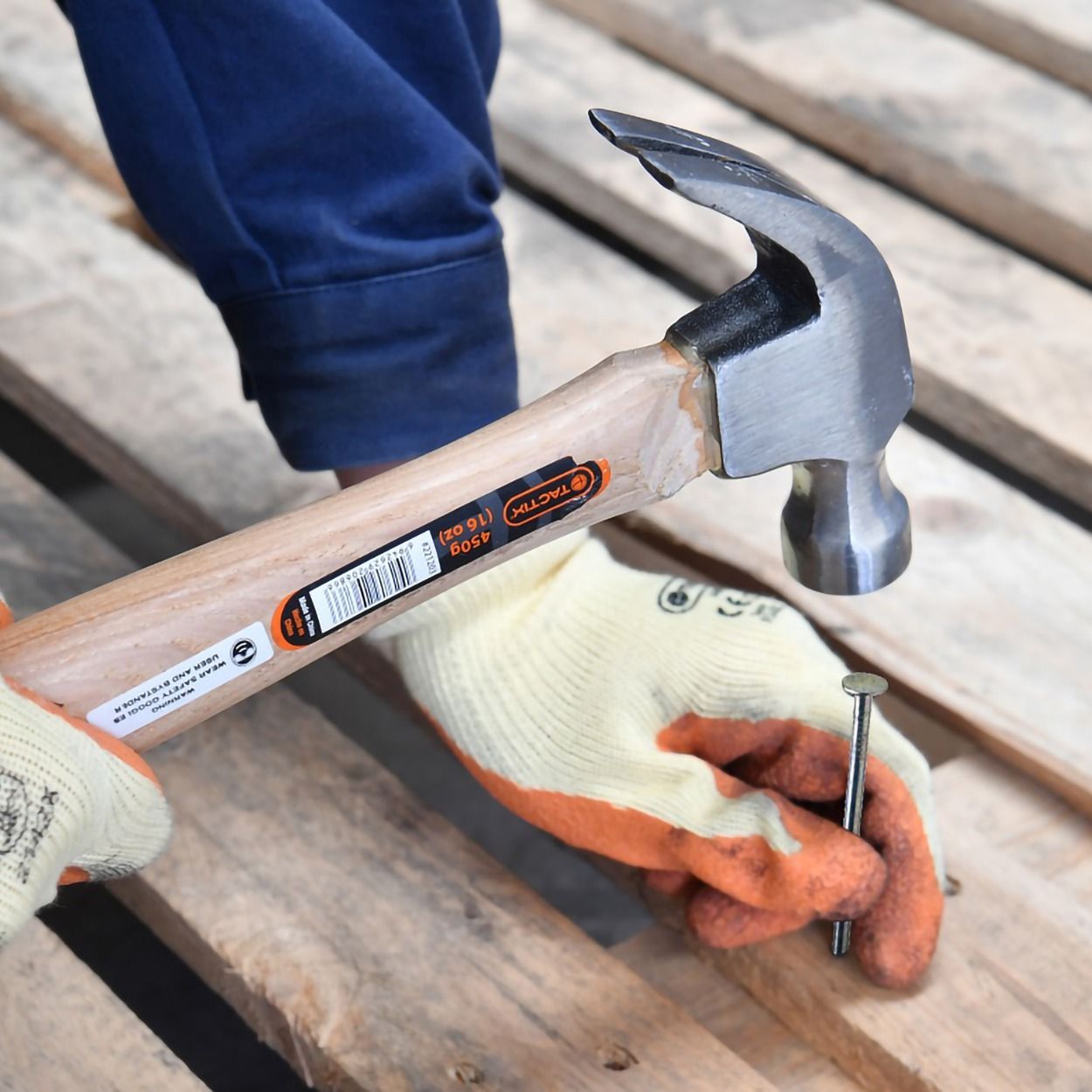 Tactix 450g(16Oz) Claw Hammer W/Hickory Handle