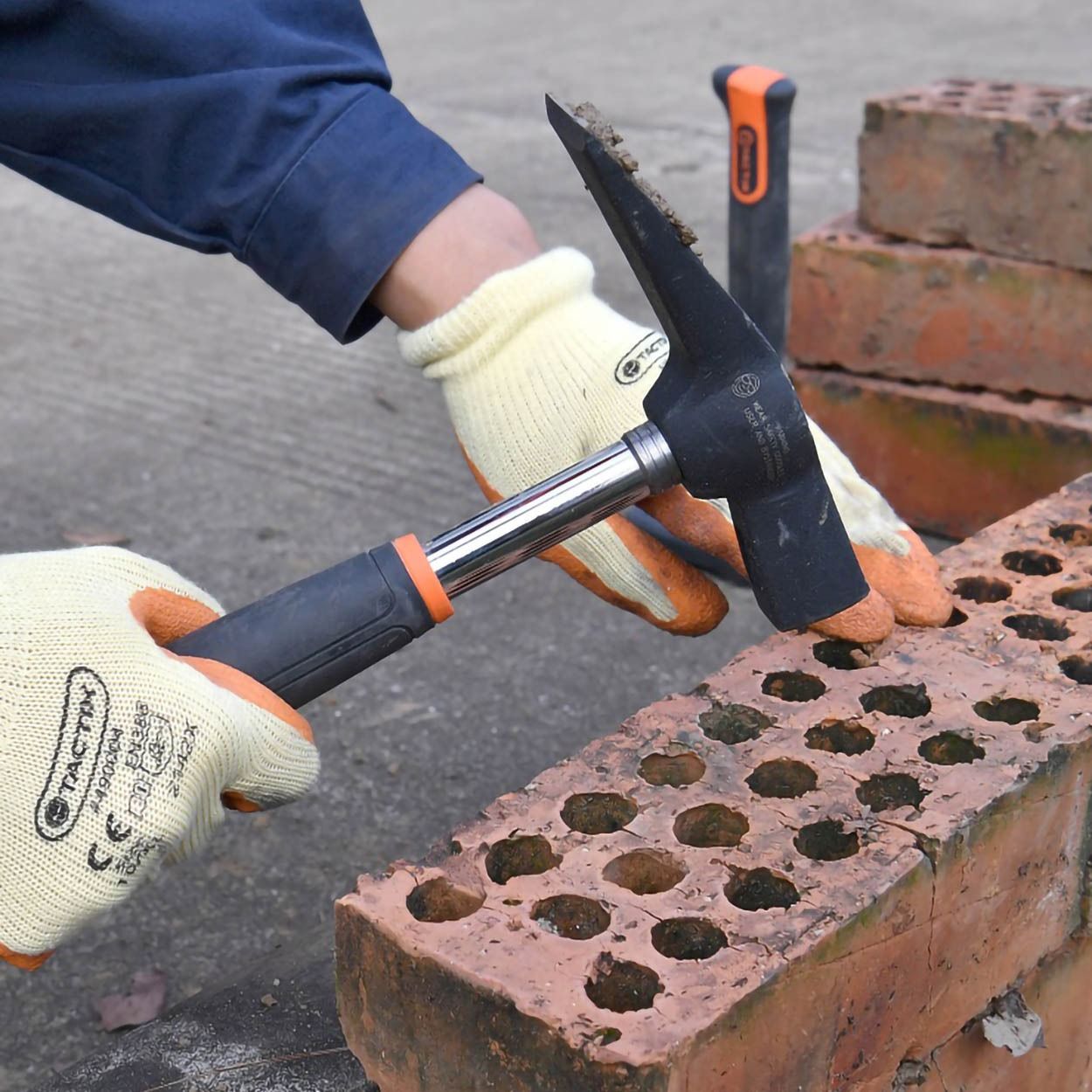 Tactix 600g Mason Hammer