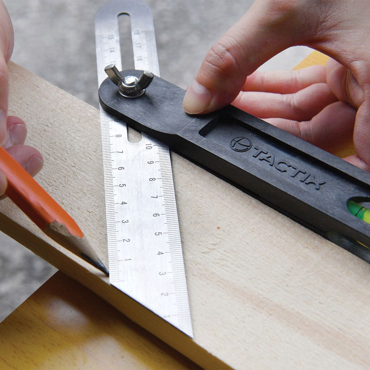 Tactix 200mm Bevel Ruler