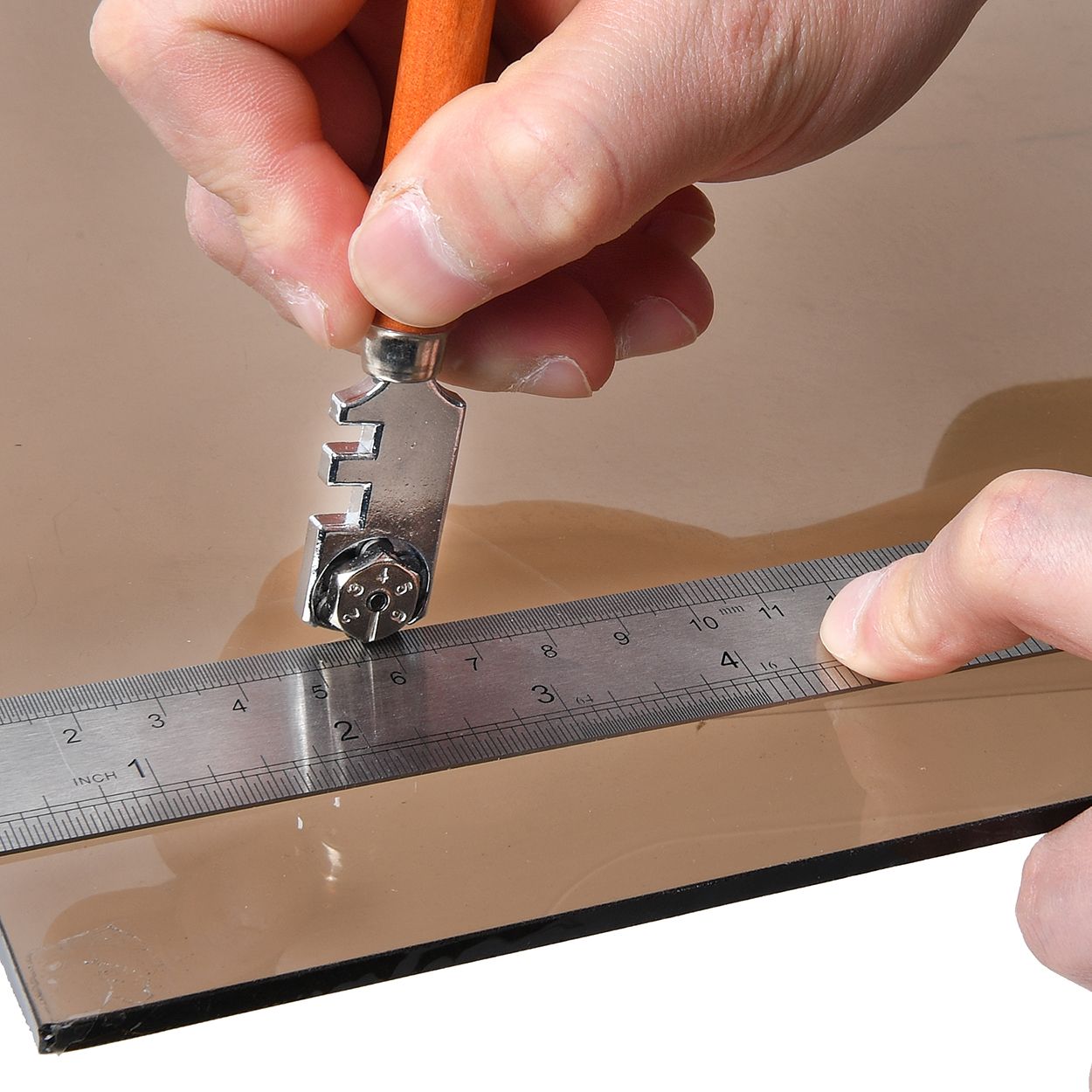 Tactix 135mm (5-1/2") Glass Cutter