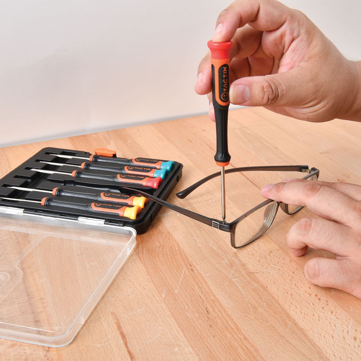 Tactix Precision Screwdriver Box - 6 Piece