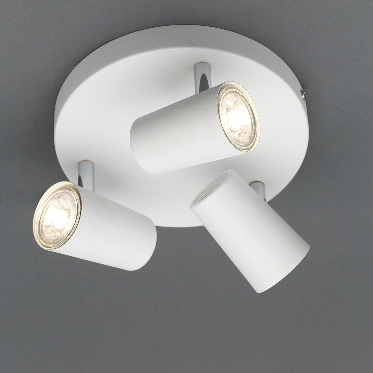 Harvey Vented Spotlight 3 Light White