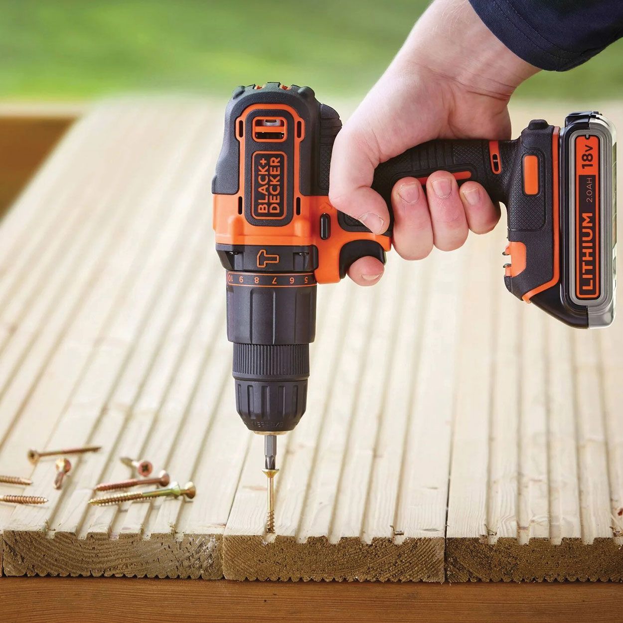 Black+Decker 18V 2 Gear Hammer Drill with Kit Box