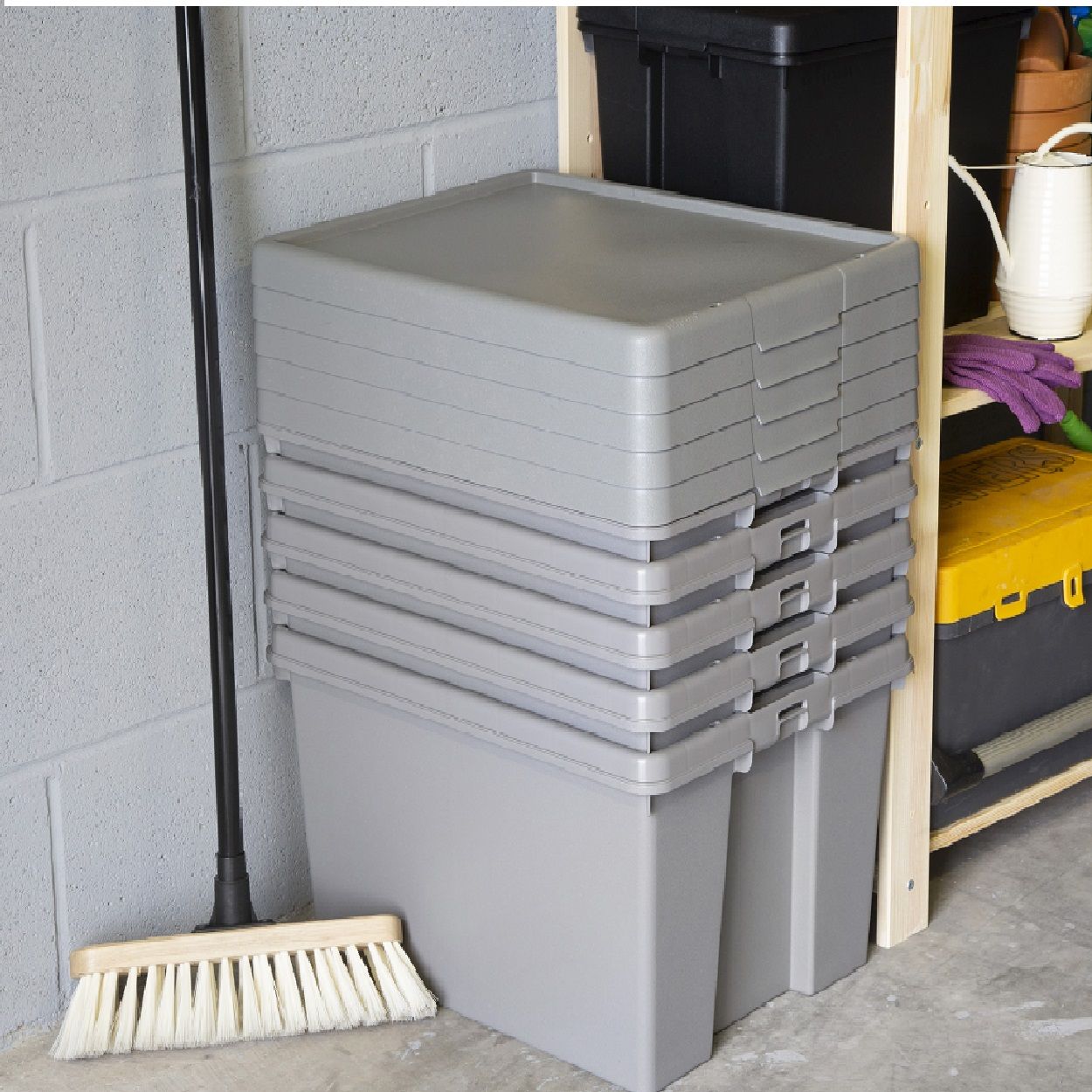 Wham 62 Litre Heavy Duty Plastic Storage Box with Lid - Grey