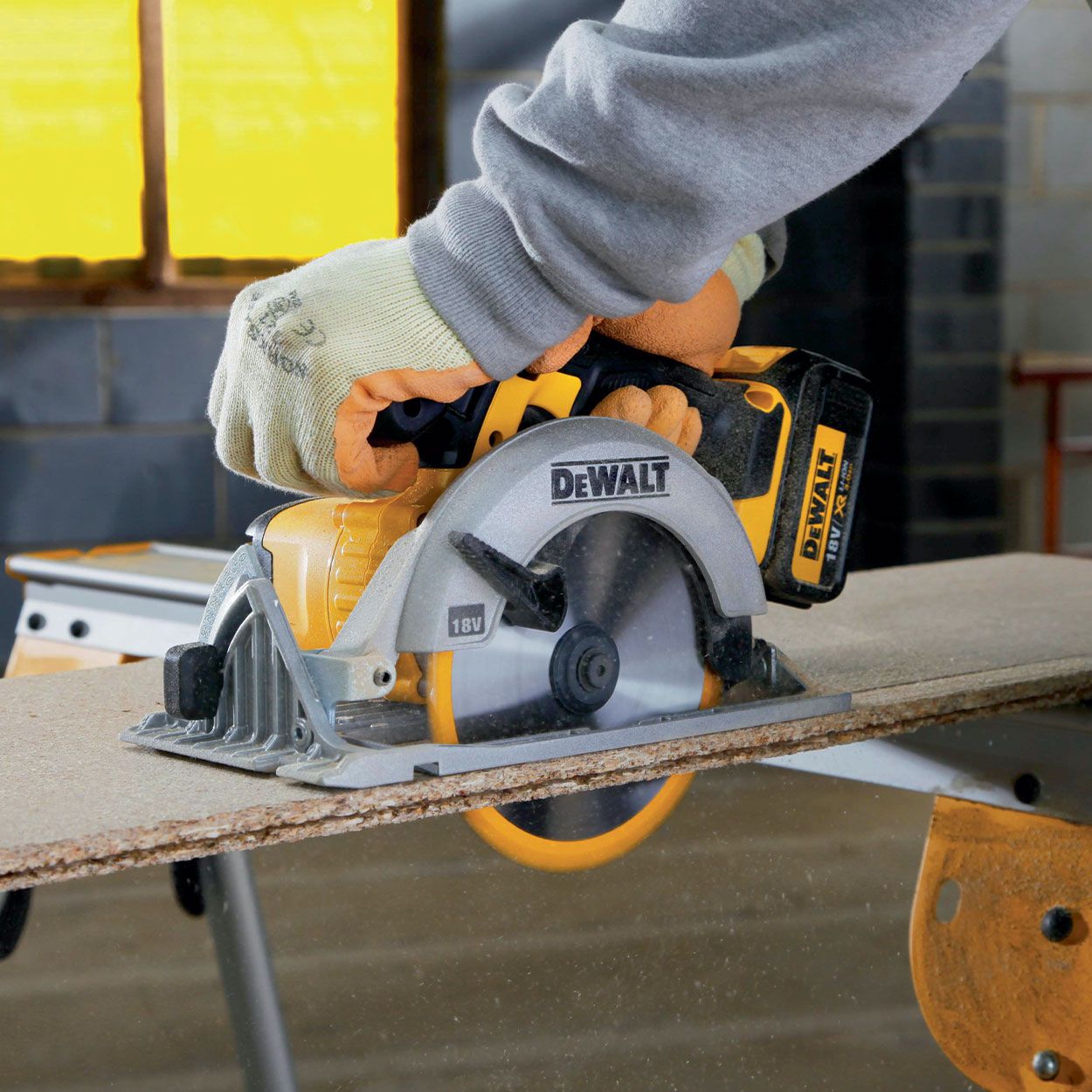 DeWalt 18V XR Circular Saw - Bare Unit