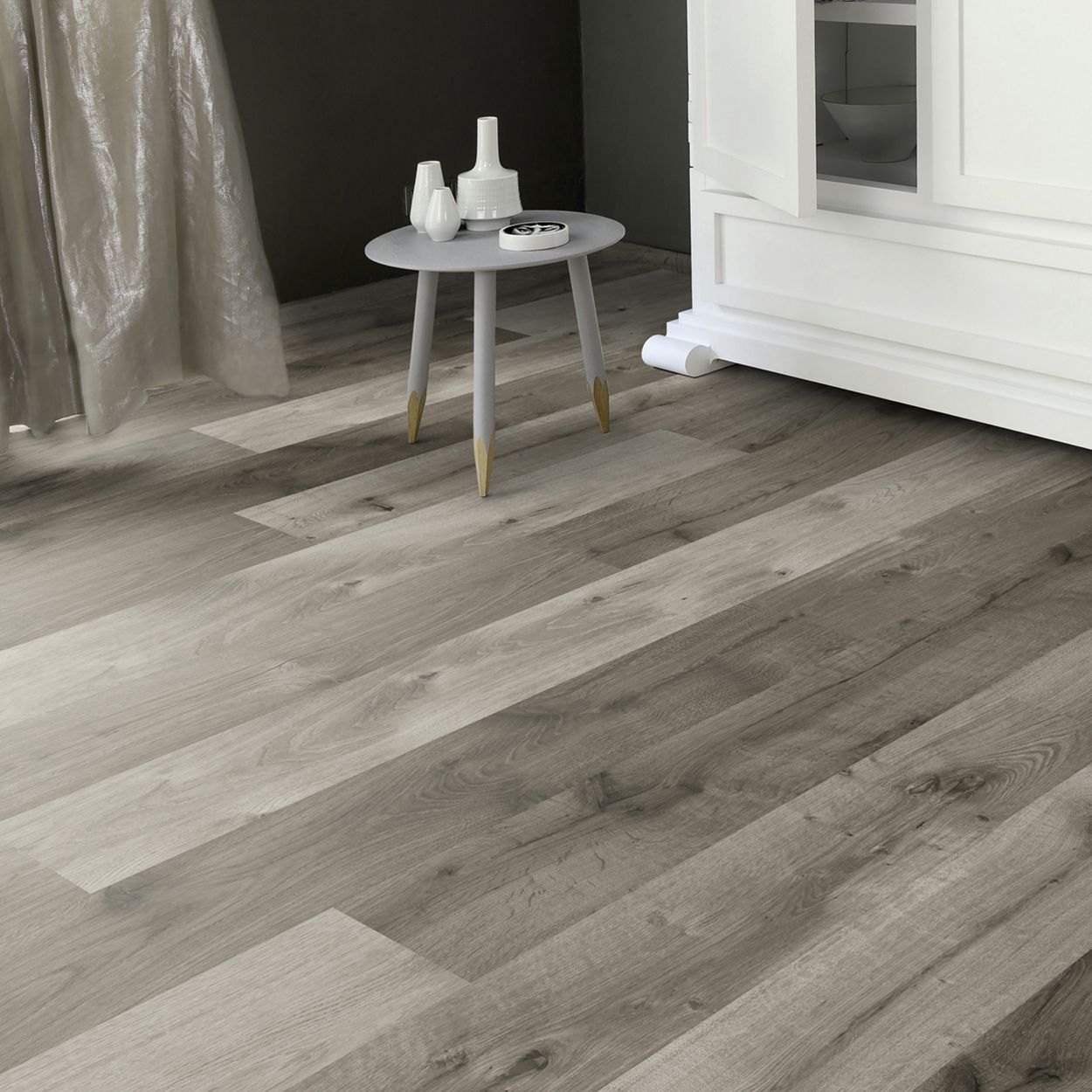 Reflections 1.76sqm Oak Milano 4V