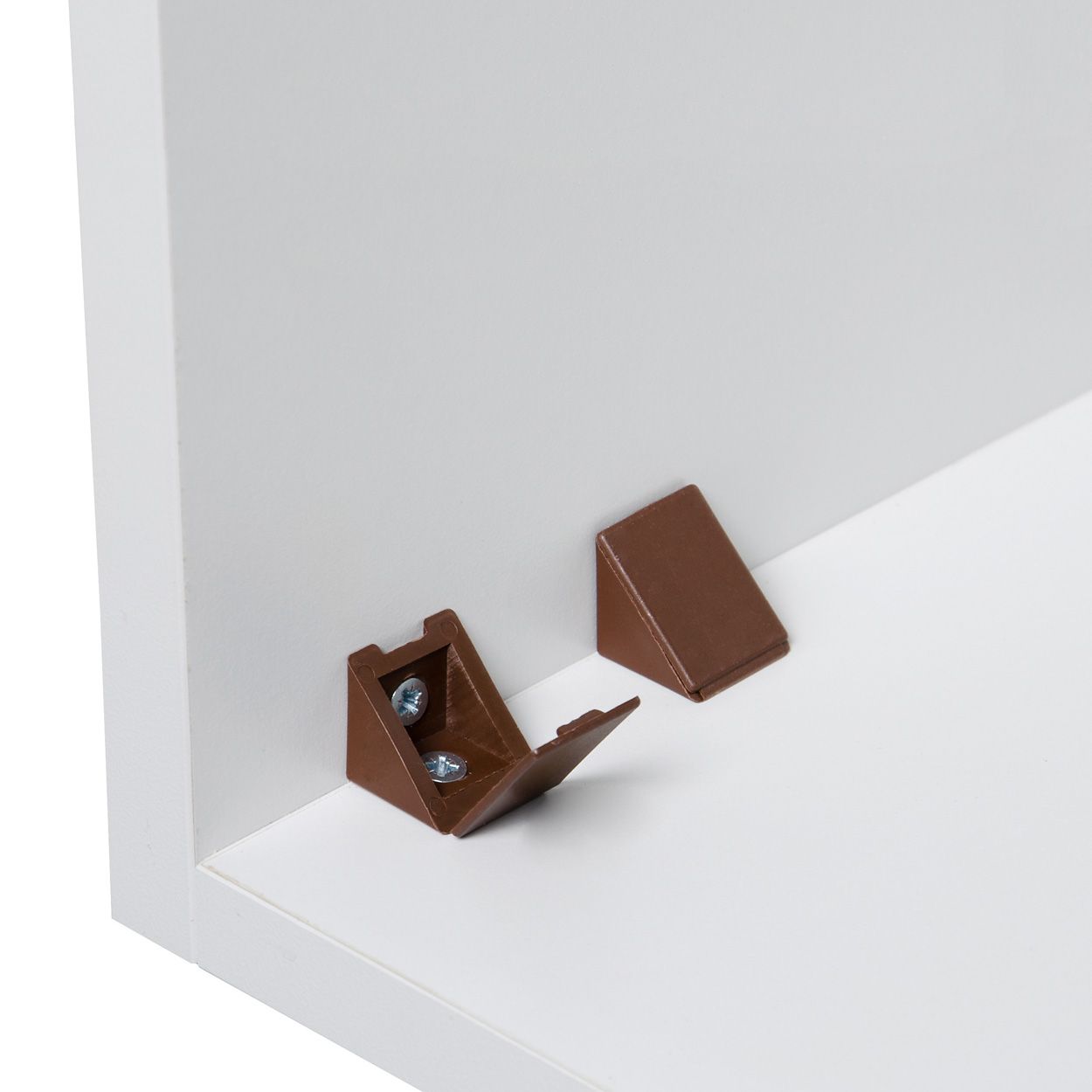 Suki Corner Connector 35X25X25X25 Mm Plastic Brown