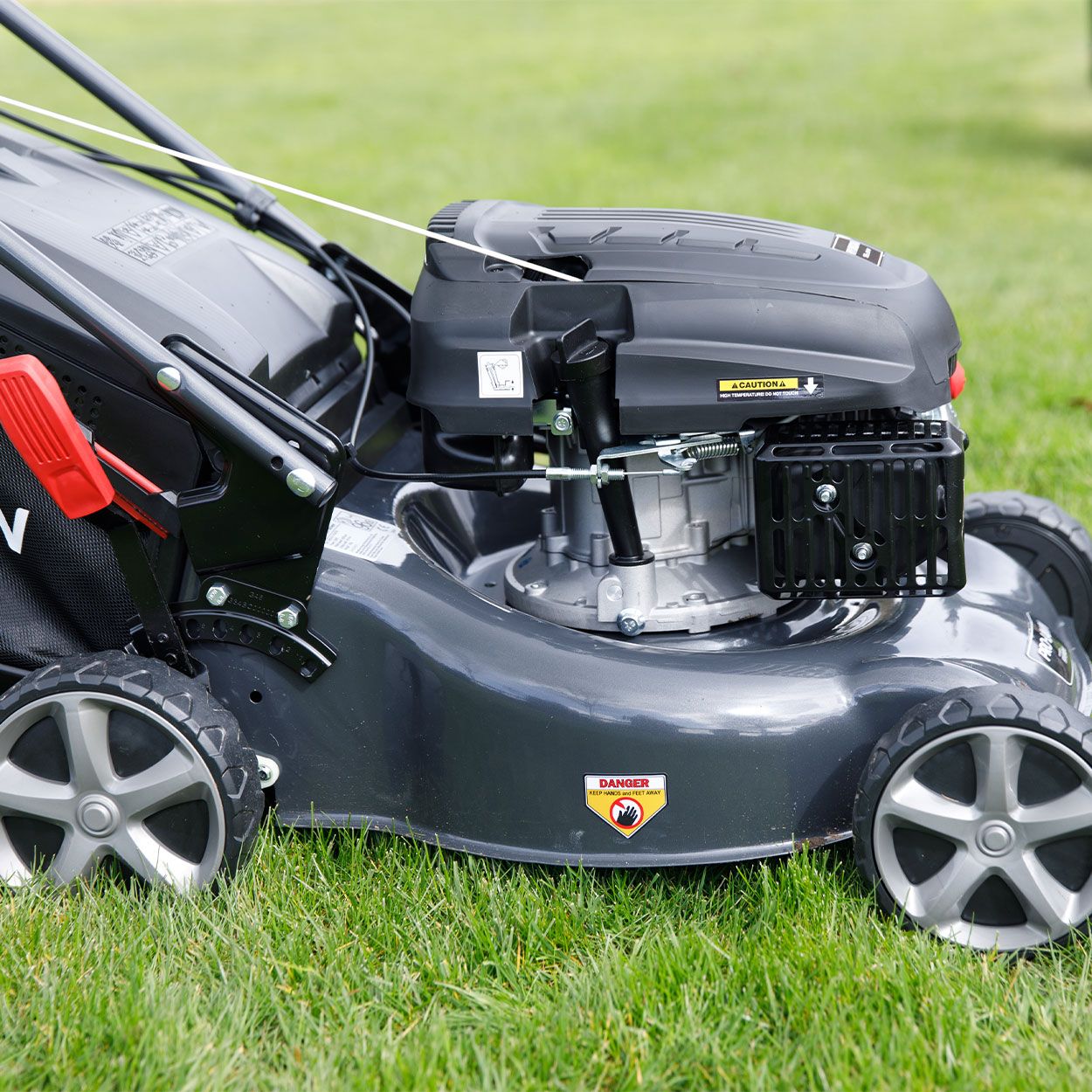 PRO LAWN 46CM 139CC HYUNDAI SELF DRIVE MOWER