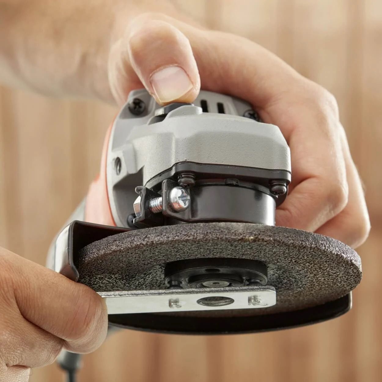 Black+Decker 710W 115mm Angle Grinder