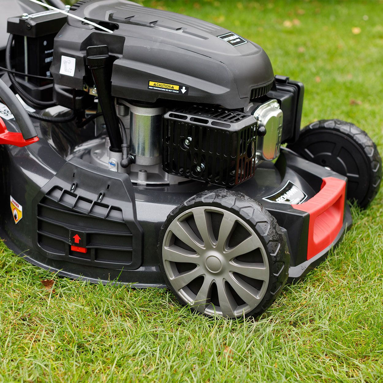 Pro Lawn Self Propelled Electric Start Hyundai Lawnmower 53cm