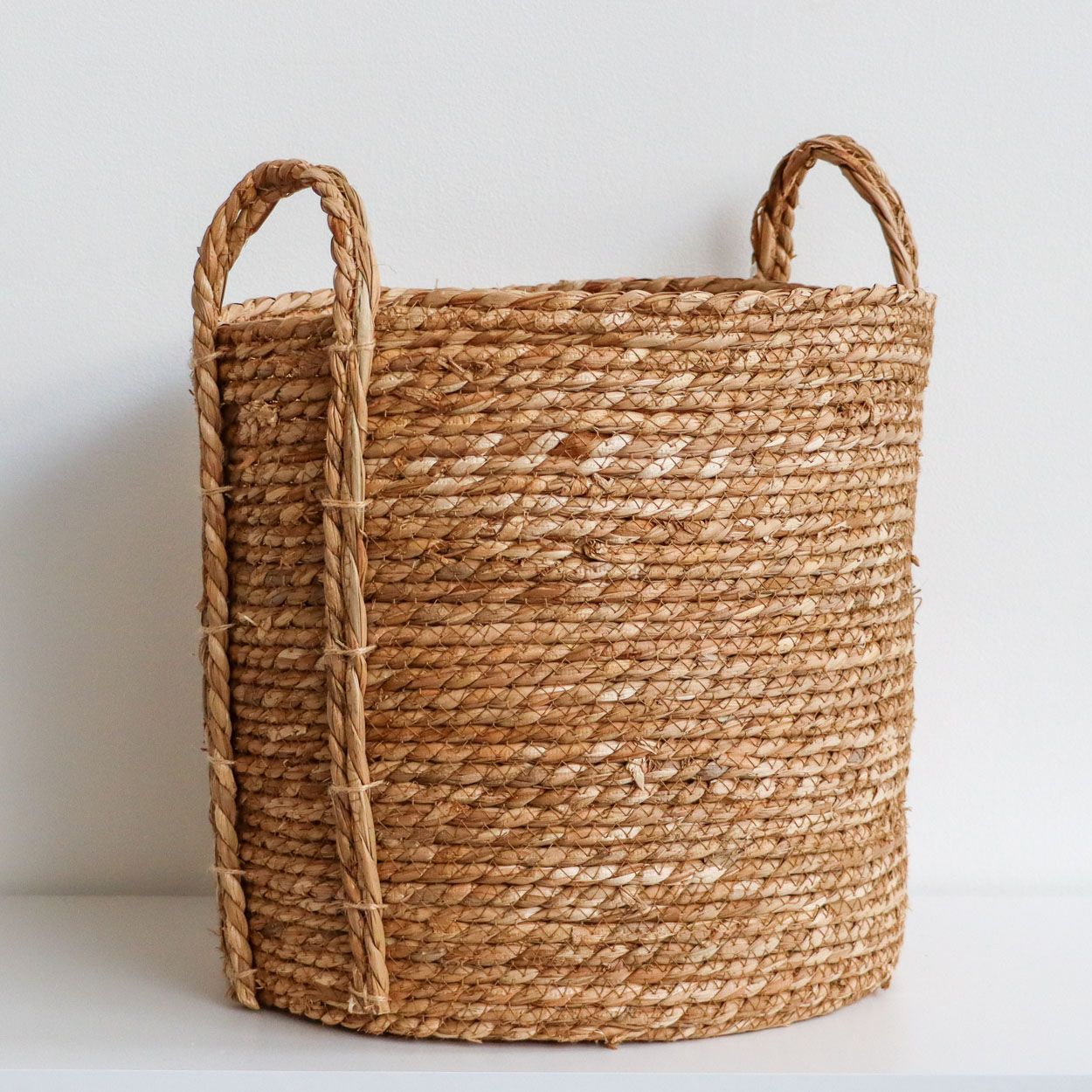 Rose Basket Medium Round