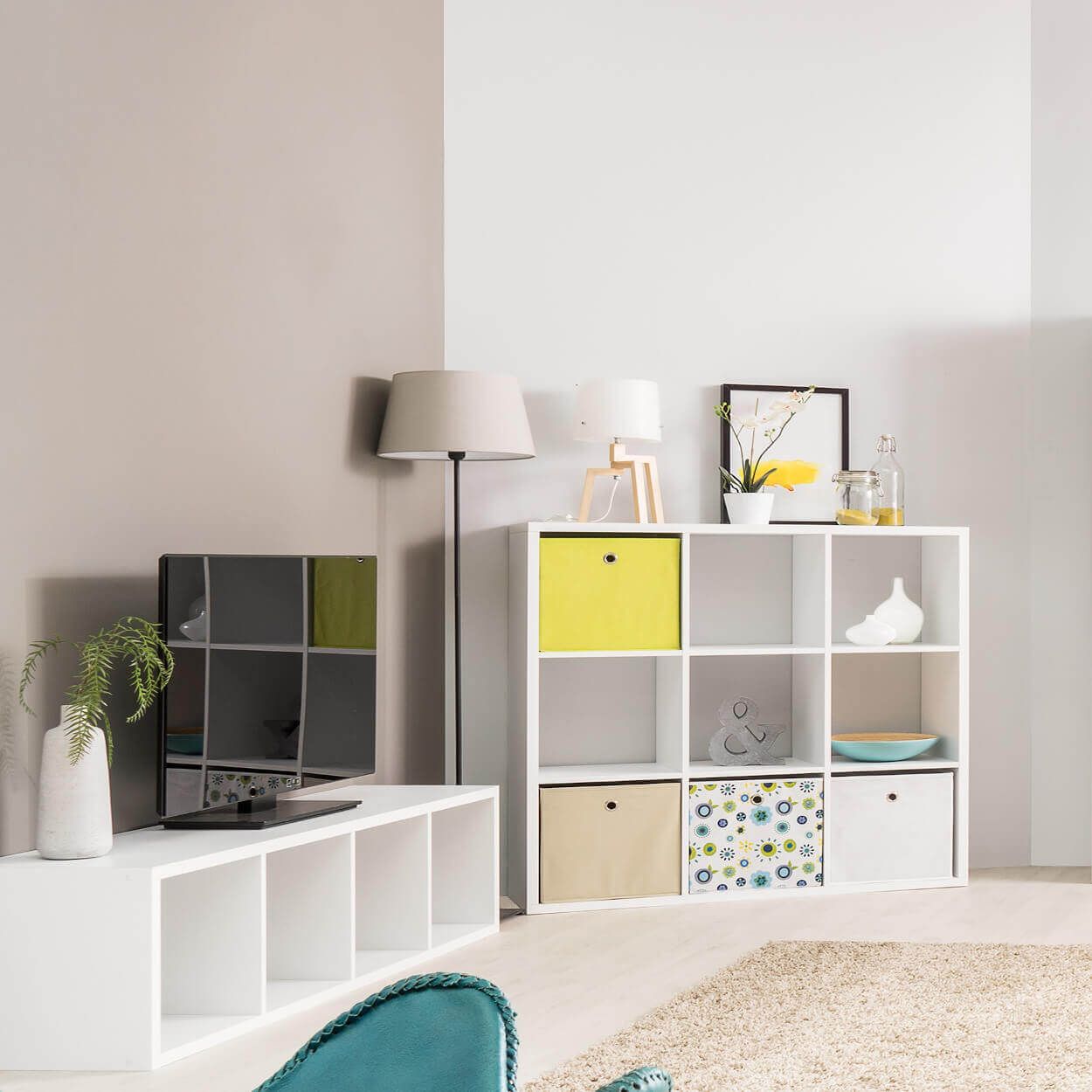 Max 4 Cube Unit White