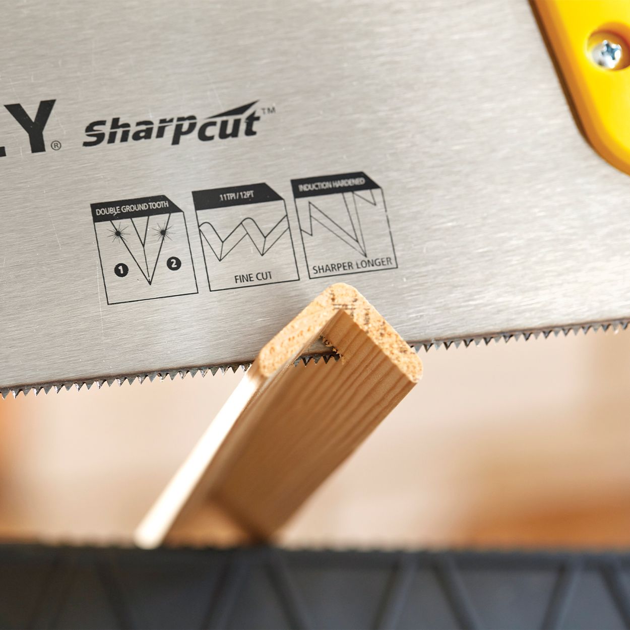 Stanley Gen 2 Sharpcut 550mm 11Tpi