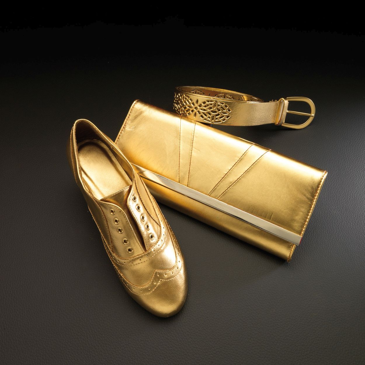 Rust-Oleum Flexible Fabric Paint Gold 150Ml